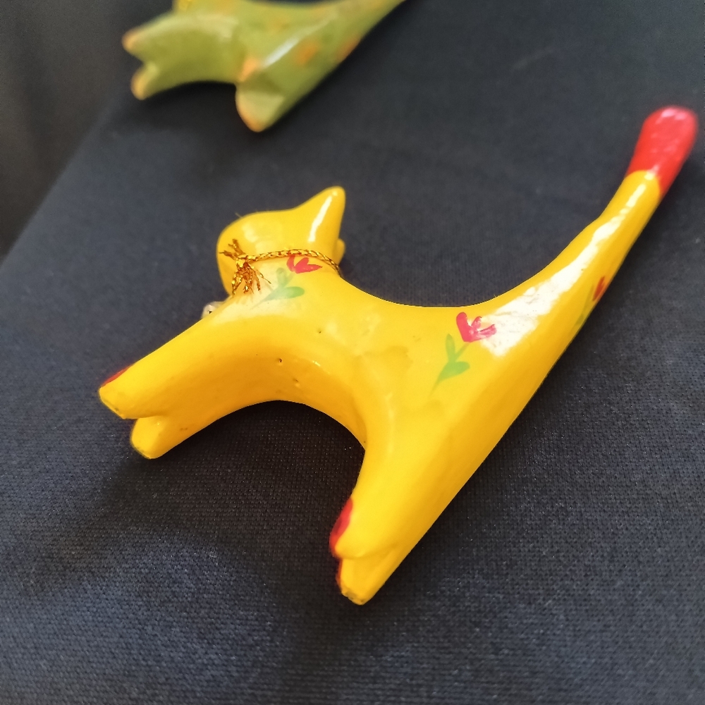 Two Handcrafted Wood Mini Cat Figurines - Green and Yellow - Picture 14 of 17